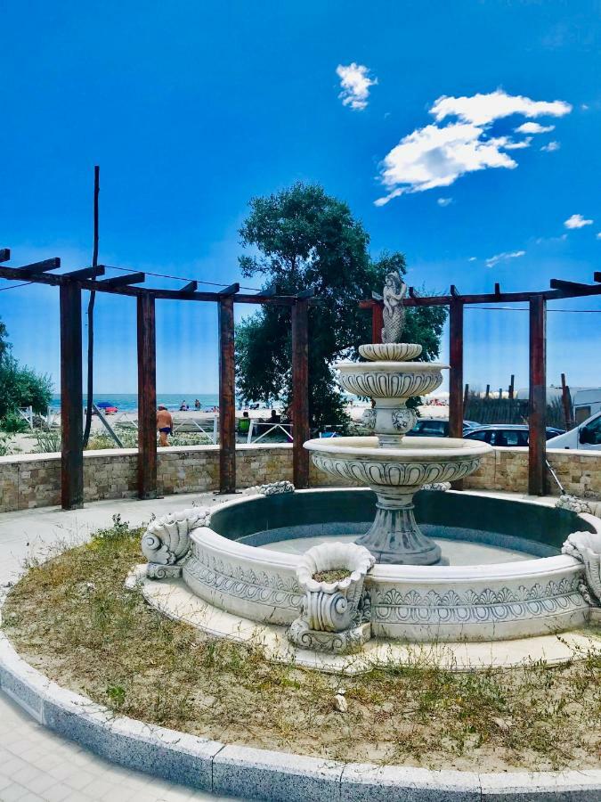 Darnida Luxury Apartment Năvodari Buitenkant foto